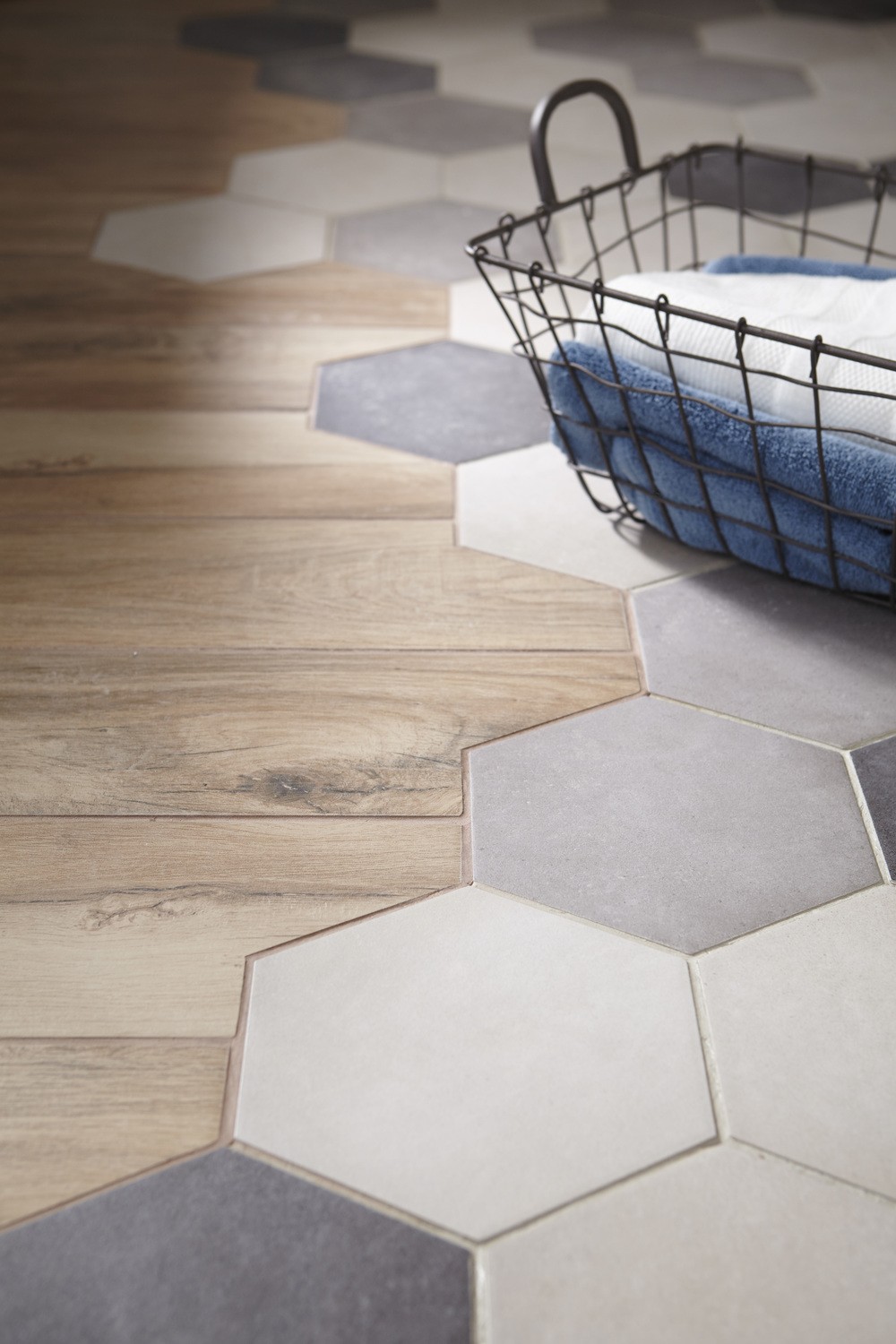 Carrelage hexagonal avec parquet