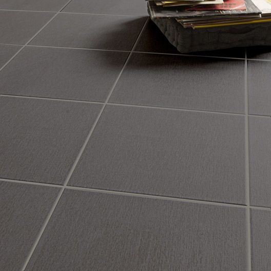 Carrelage interieur gris foncé