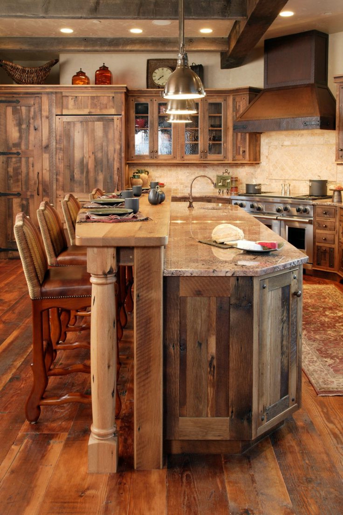 Table en bois massif pour cuisine