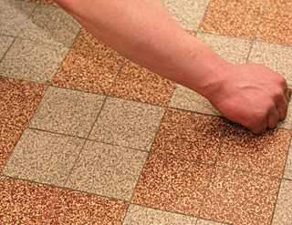 Carrelage ancien mat