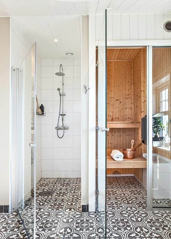Carrelage blanc dans la douche