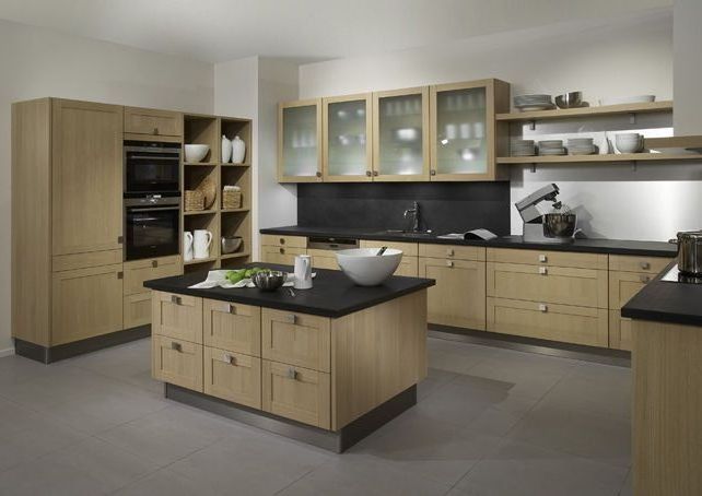 Cuisine noire plan de travail chene