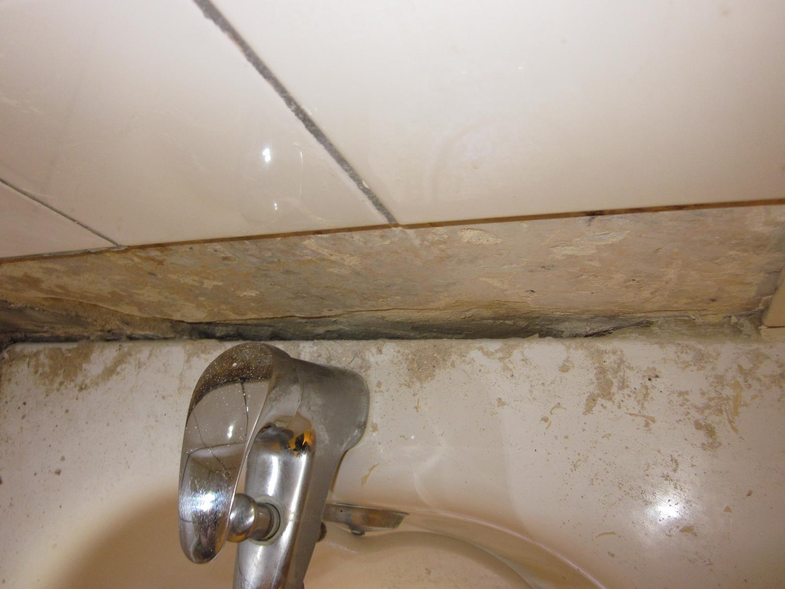 Vente flash carrelage et baignoire balneo