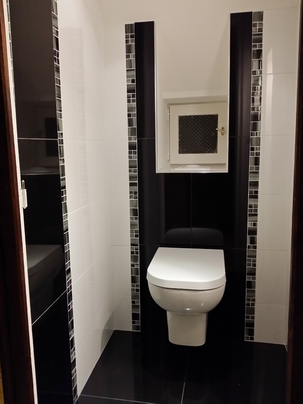 Carrelage noir et blanc wc