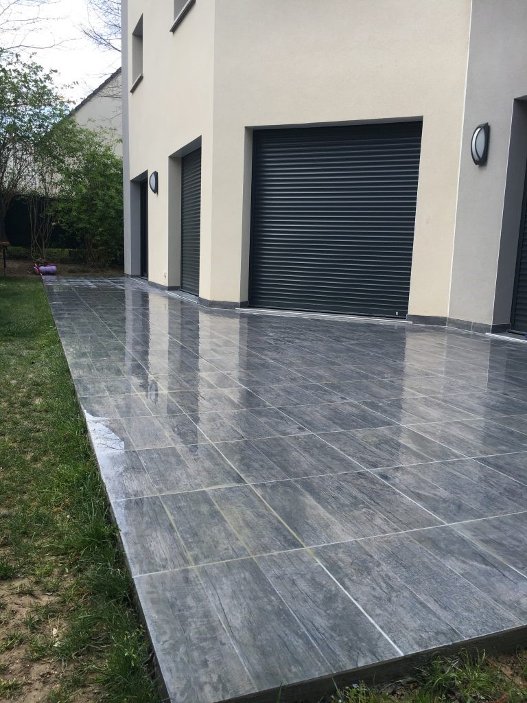 Carrelage terrasse imitation bois gris