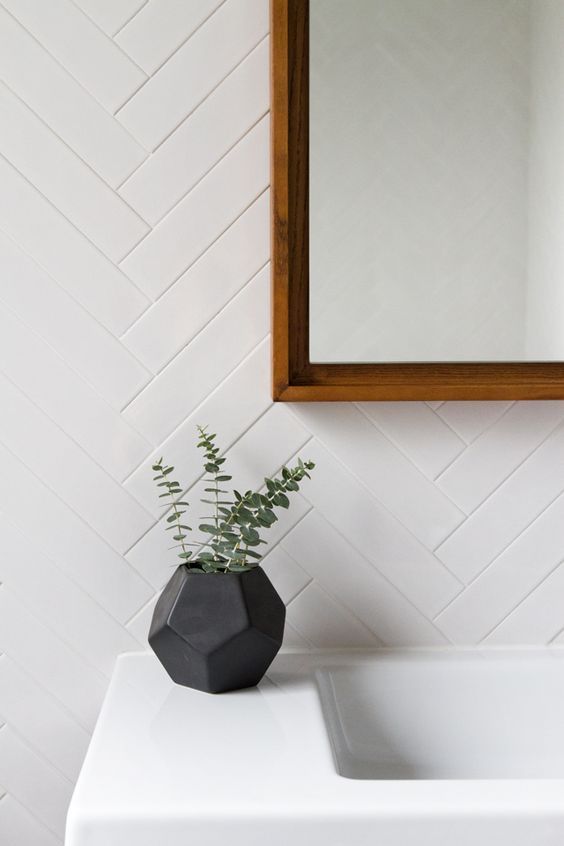 Carrelage blanc chevron