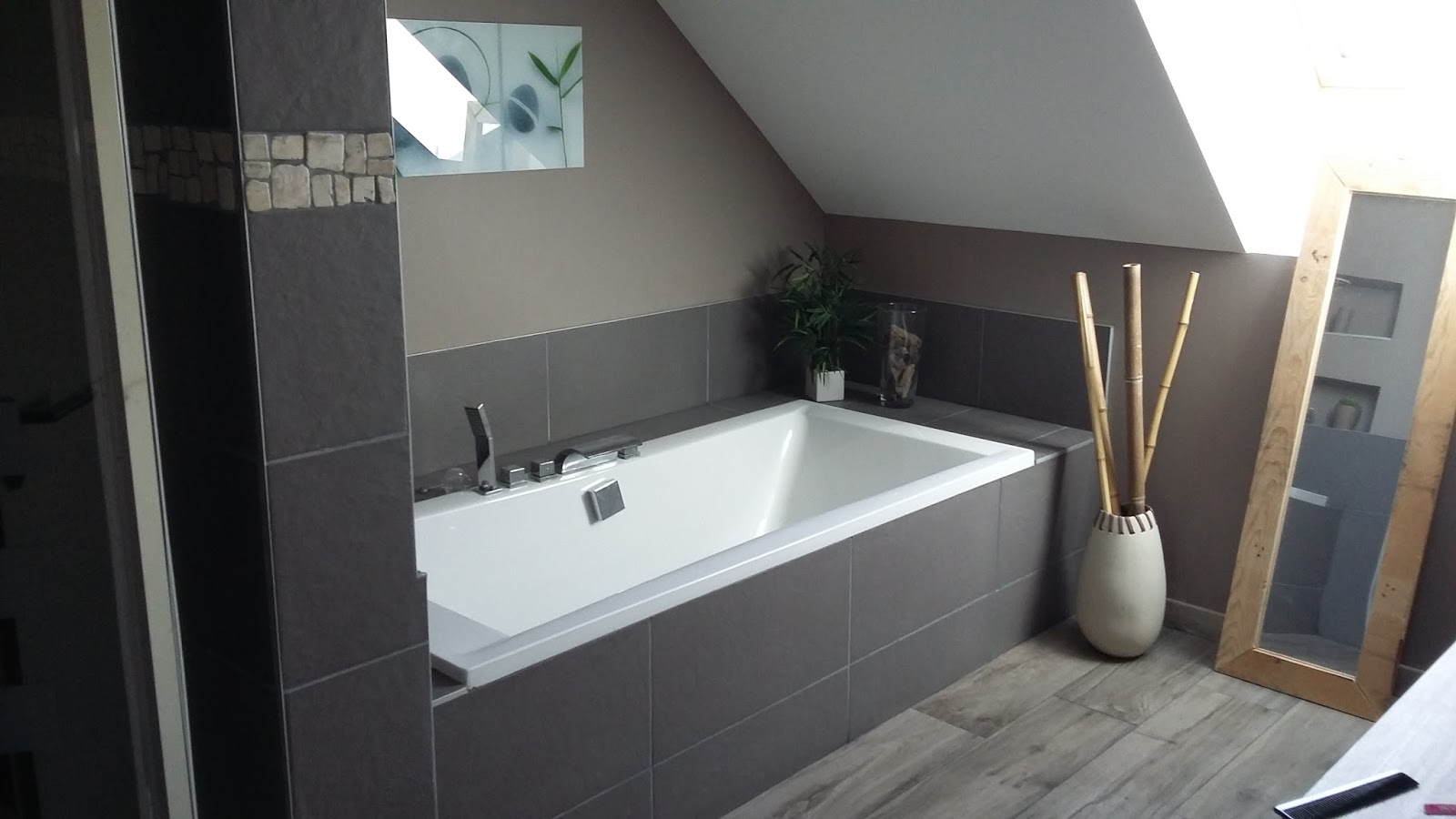 Carrelage sous baignoire