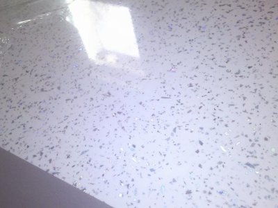 Carrelage blanc pailleté