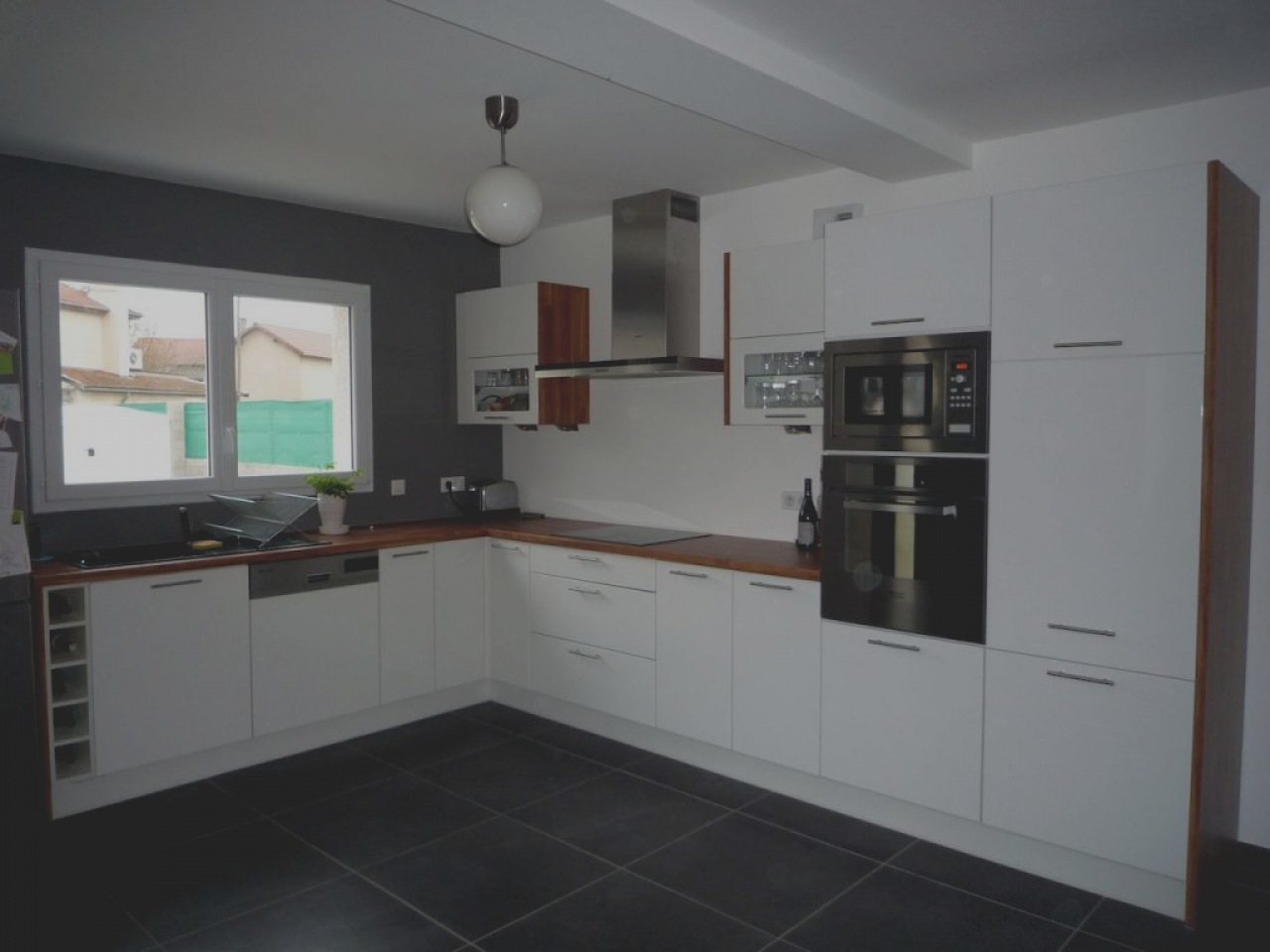 Carrelage gris anthracite quel couleur pour les murs
