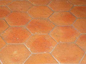 Carrelage hexagonal terre cuite