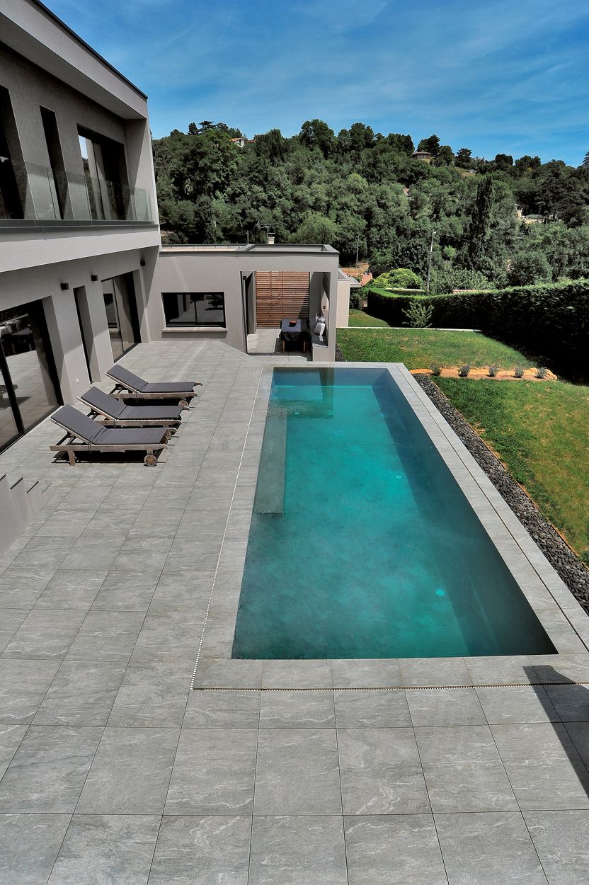 Carrelage gris piscine