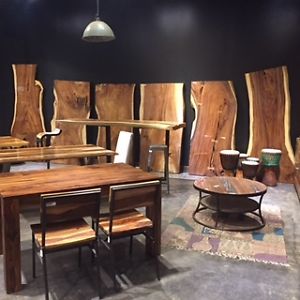 Table de cuisine en bois d'acacia