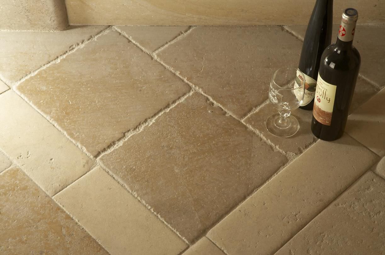 Carrelage gris rustique