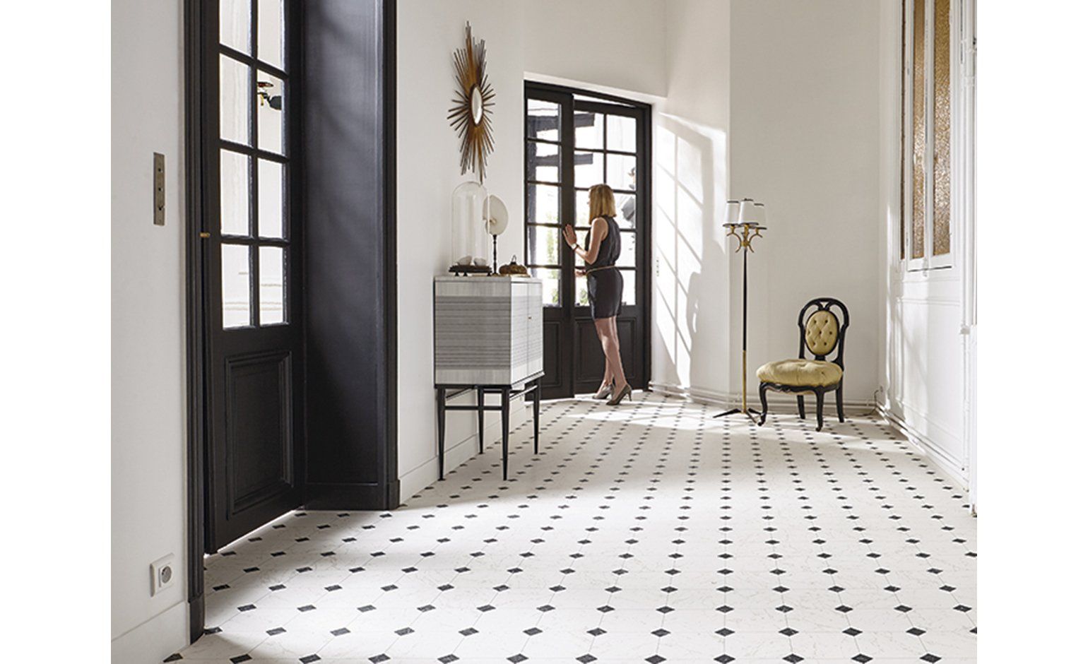 Carrelage blanc cabochon bleu