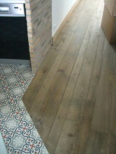 Carrelage sur vieux parquet
