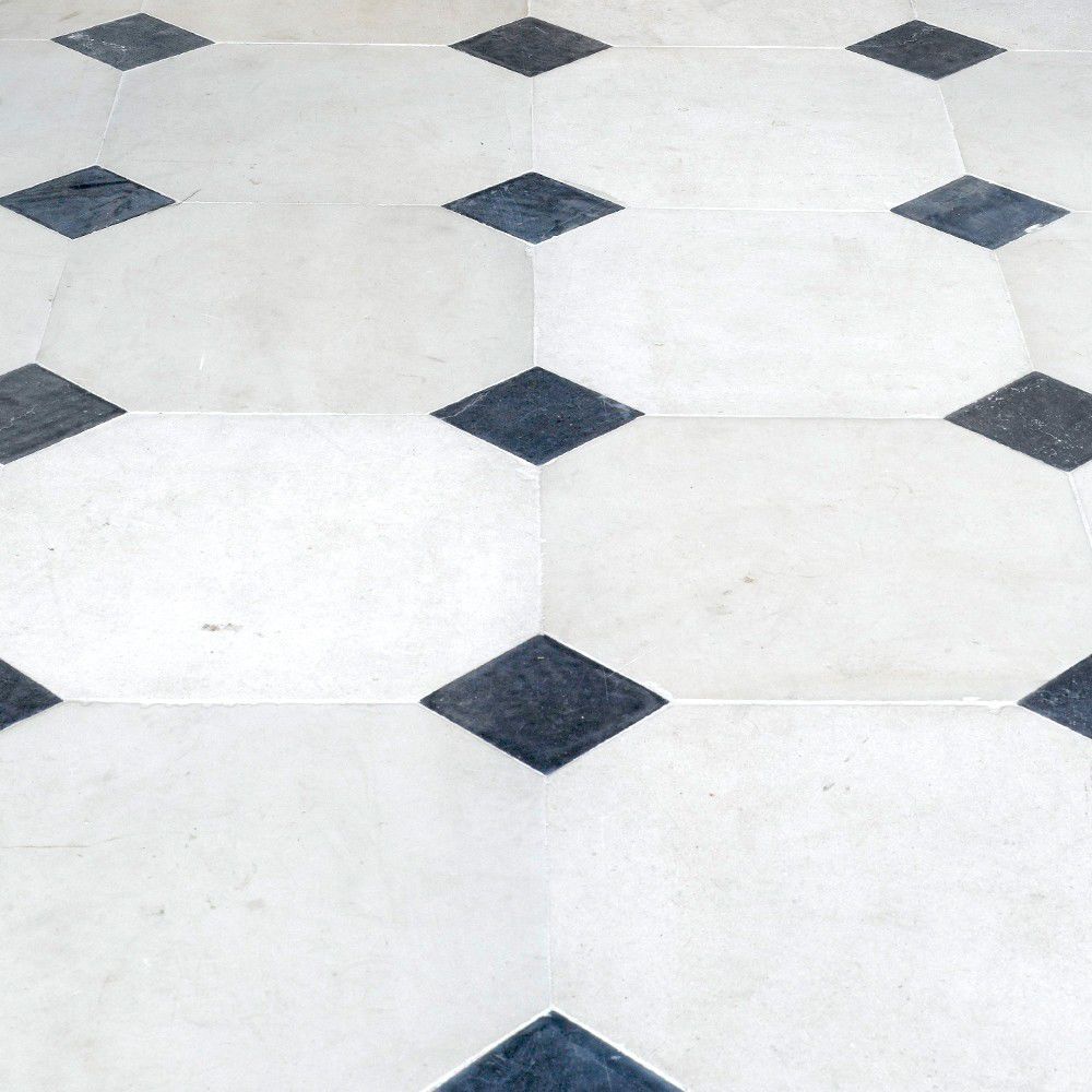 Carrelage hexagonal à cabochons