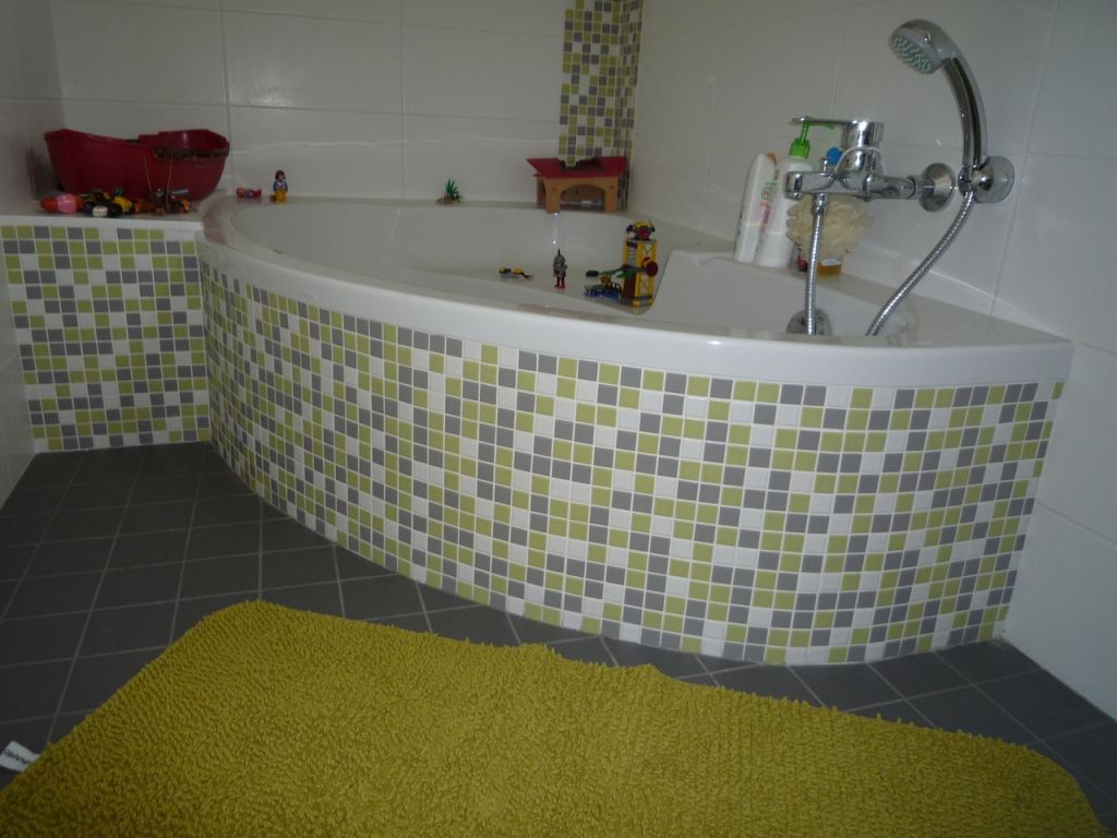 Carreler tablier baignoire d'angle