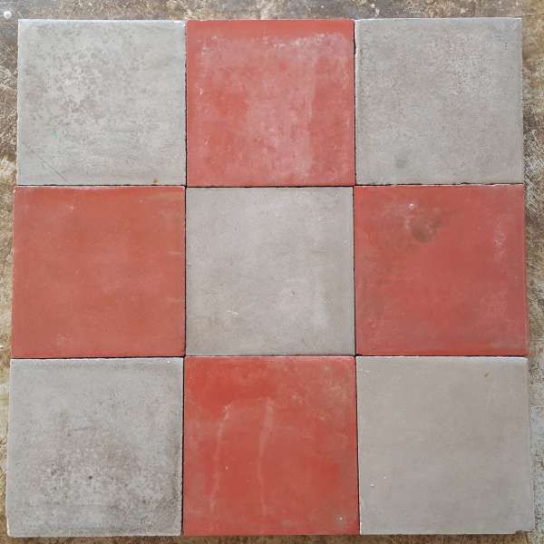 Carrelage ancien gris