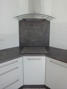 Modele de cuisine avec plaque de cuisson en angle
