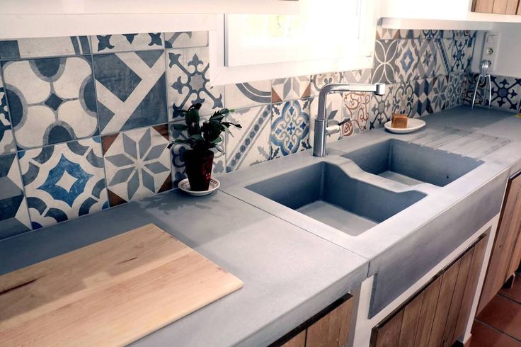 Plan de travail cuisine en béton lissé