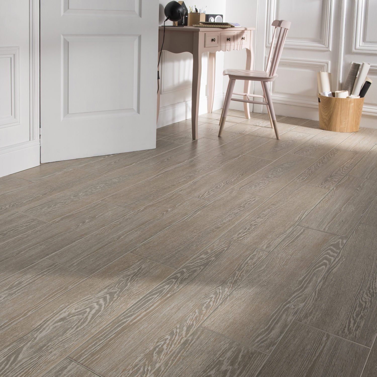 Carrelage beige doré