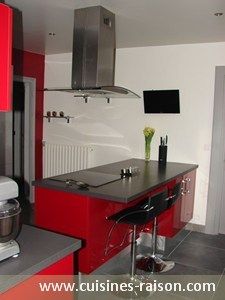 Plan de travail cuisine en quartz rouge