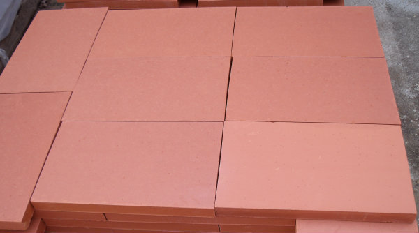 Carrelage exterieur rouge brique