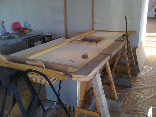 Plan de travail cuisine en beton brut