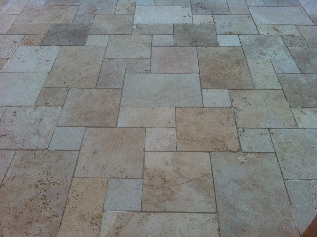 Carrelage opus blanc