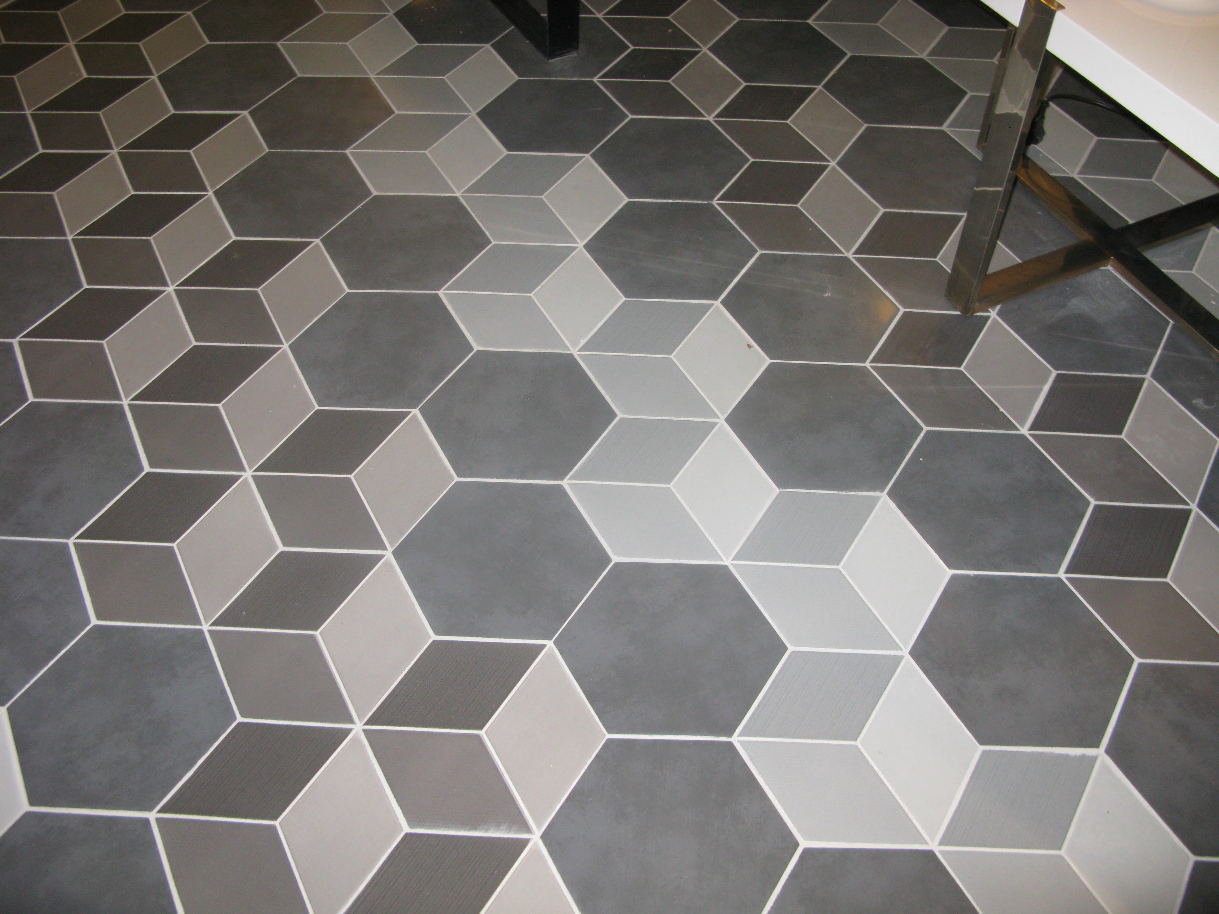 Carrelage octogonal gris