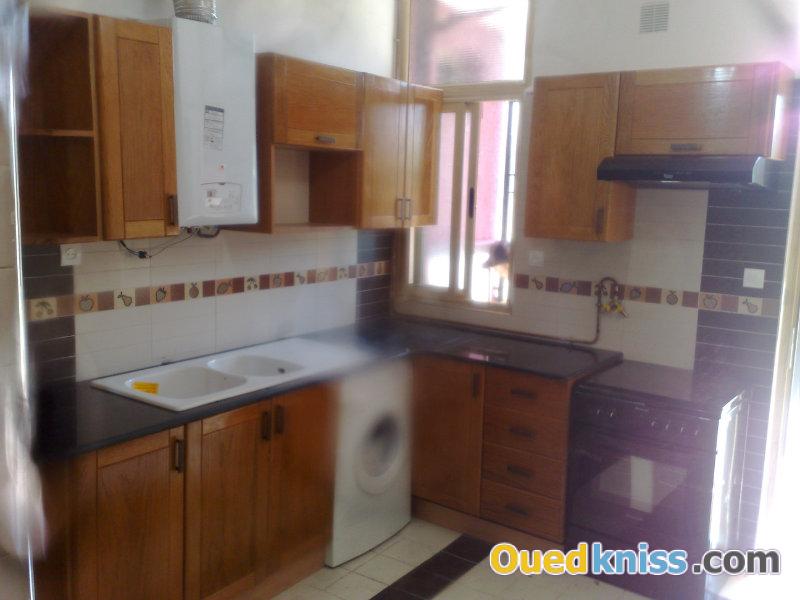 Meuble de cuisine en bois ouedkniss