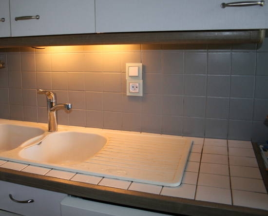 Peinture plan de travail cuisine en carrelage