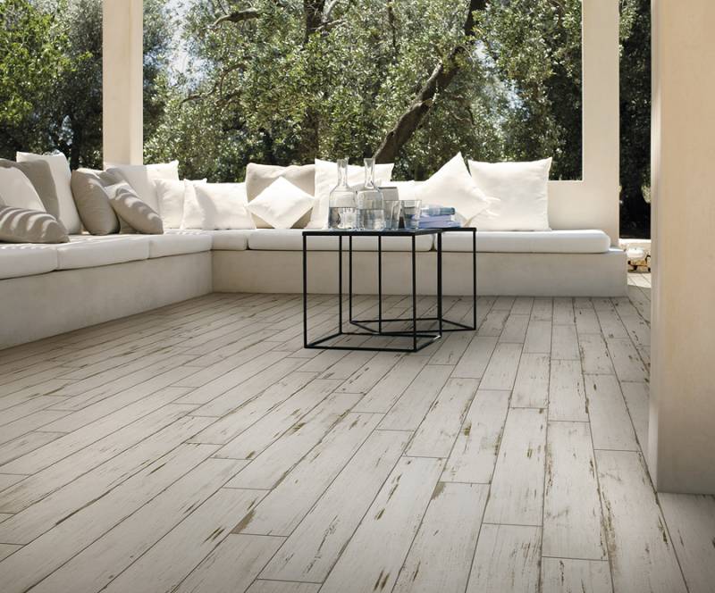 Carrelage effet bois blanc