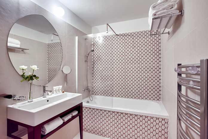 Impact carrelage blanc