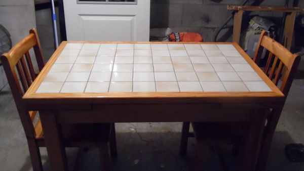 Table de cuisine en pin