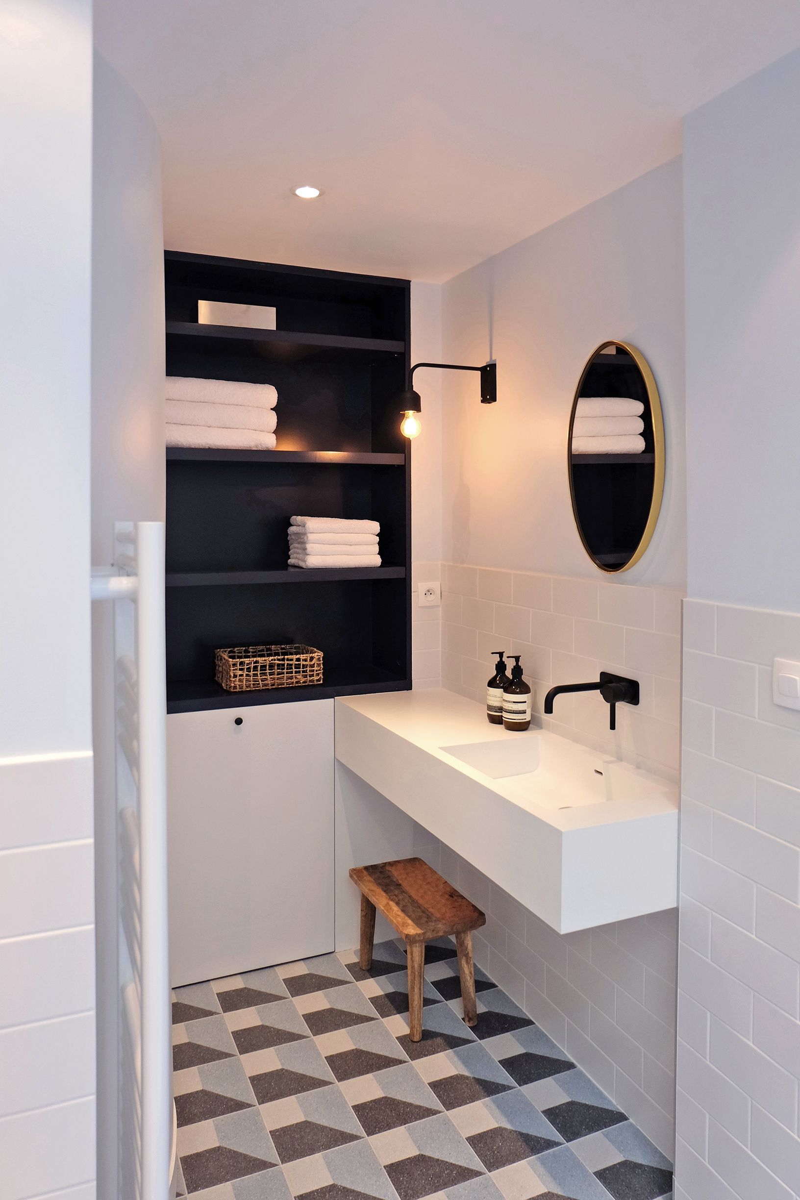 Carrelage blanc graphique