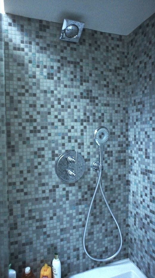Carrelage mosaique salle de bain pate de verre