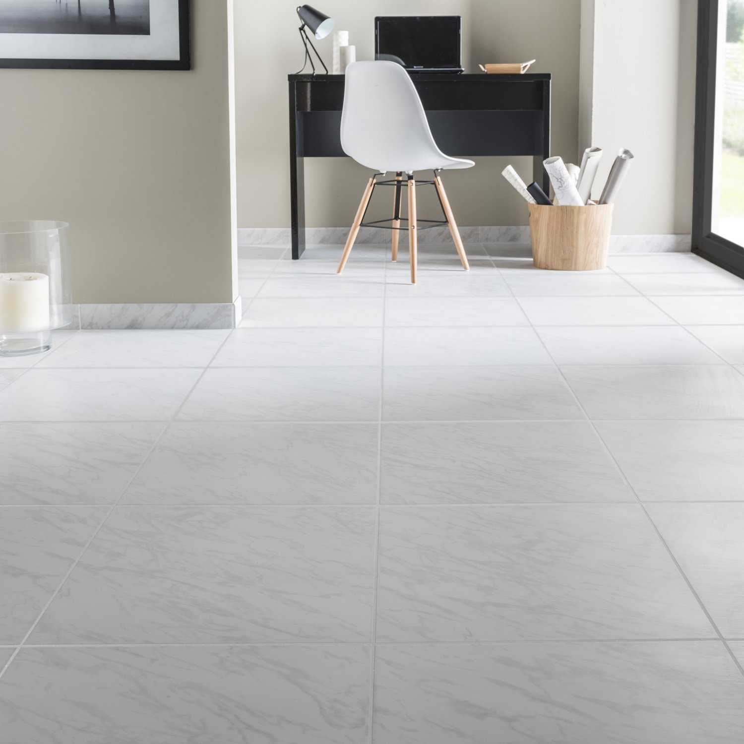 Carrelage blanc reflet gris