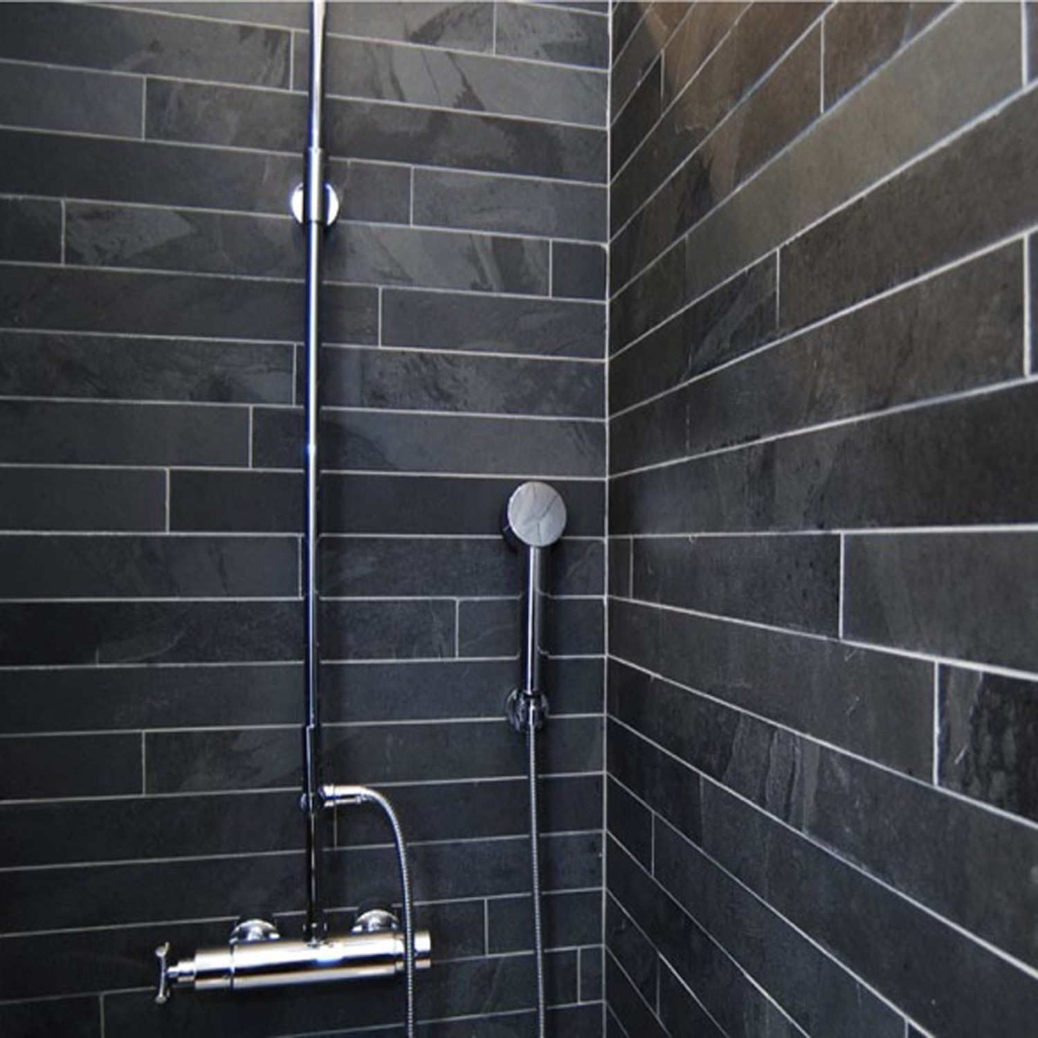 Carrelage mosaique noir douche