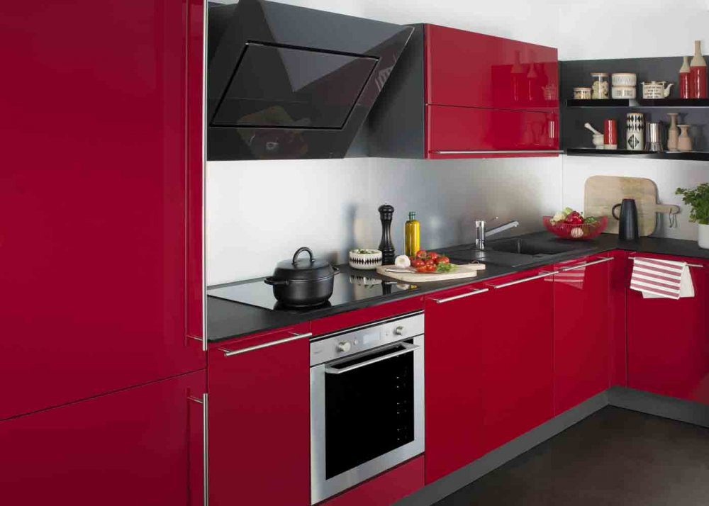 Modele de cuisine rouge et noir