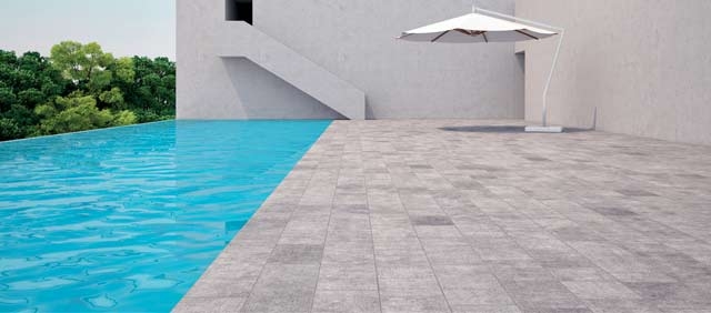 Carrelage antidérapant piscine