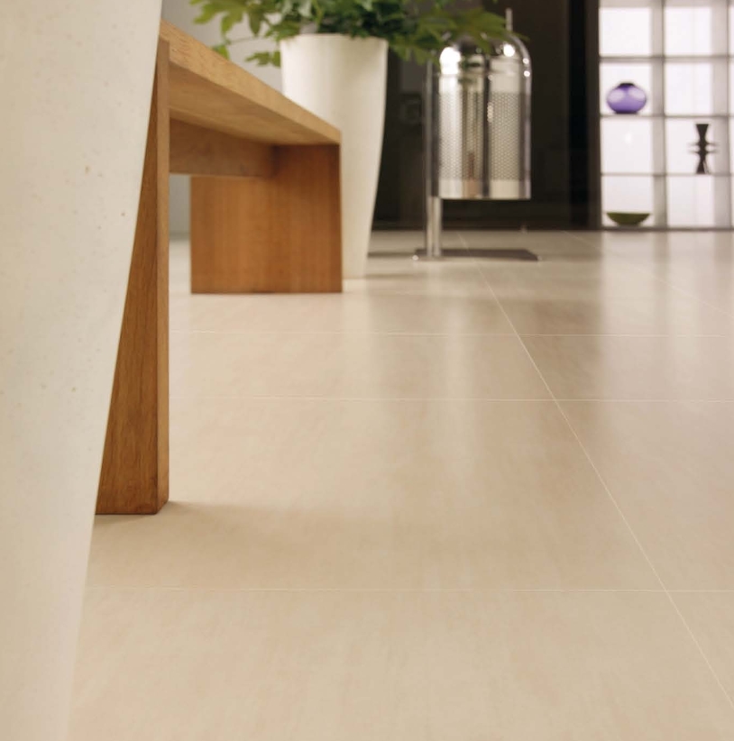 Carrelage beige contemporain