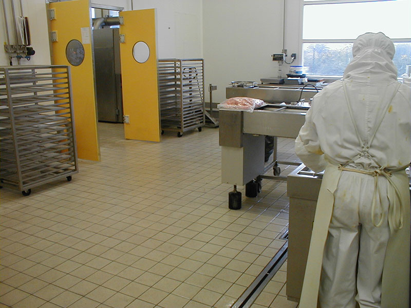 Carrelage antidérapant industriel