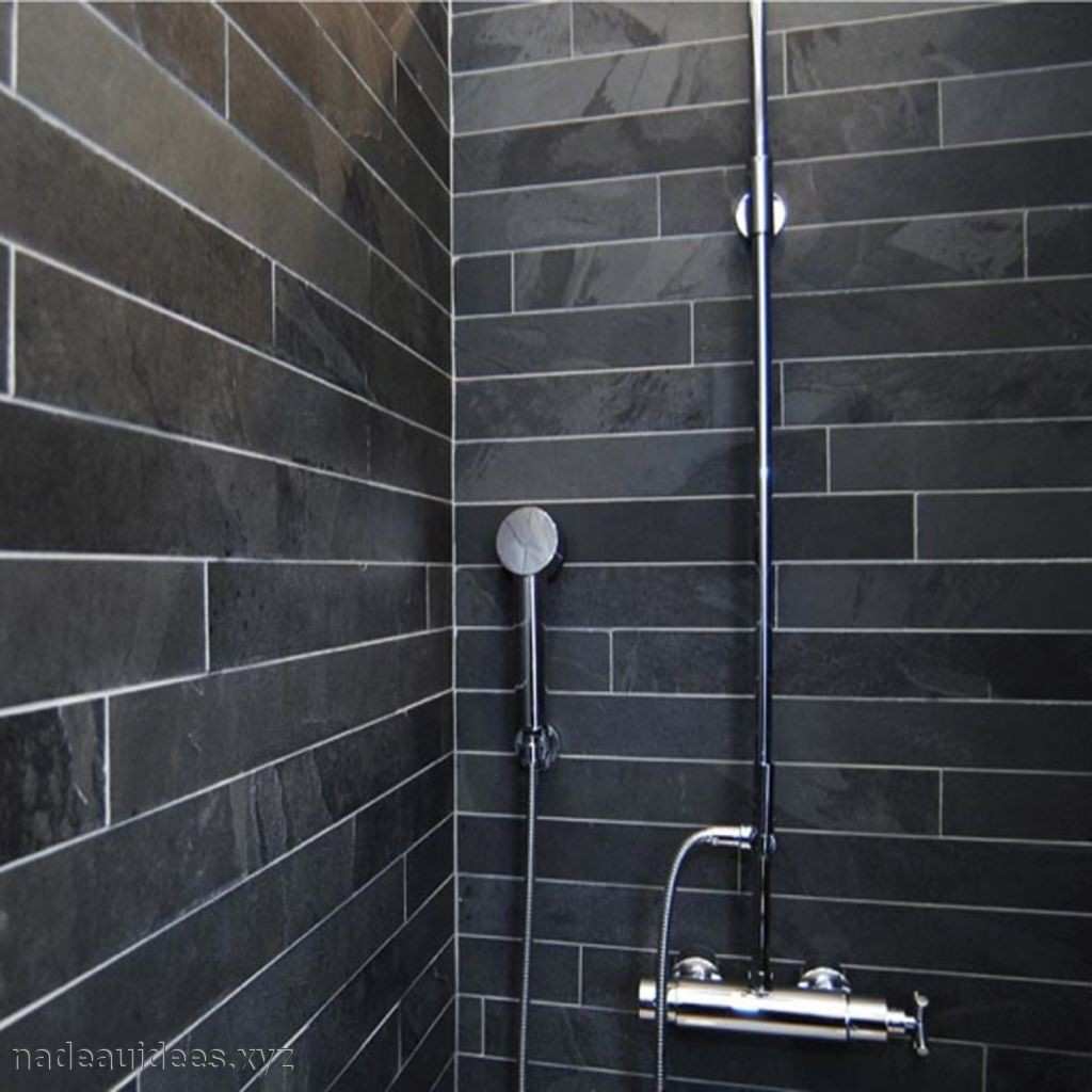 Carrelage antidérapant noir