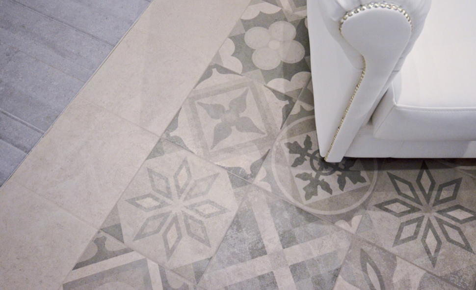 Grand carrelage ancien