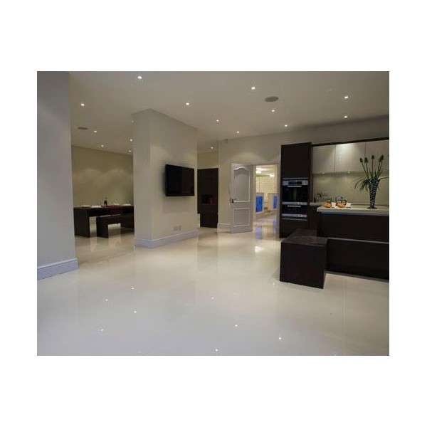 Carrelage blanc brillant cuisine