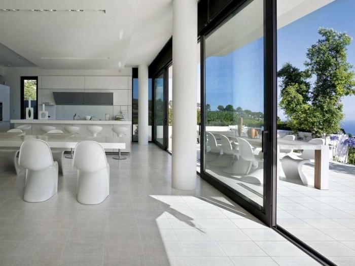 Carrelage brillant blanc cassé