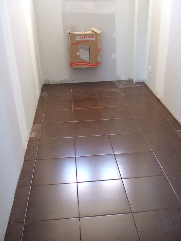Carrelage chocolat brillant