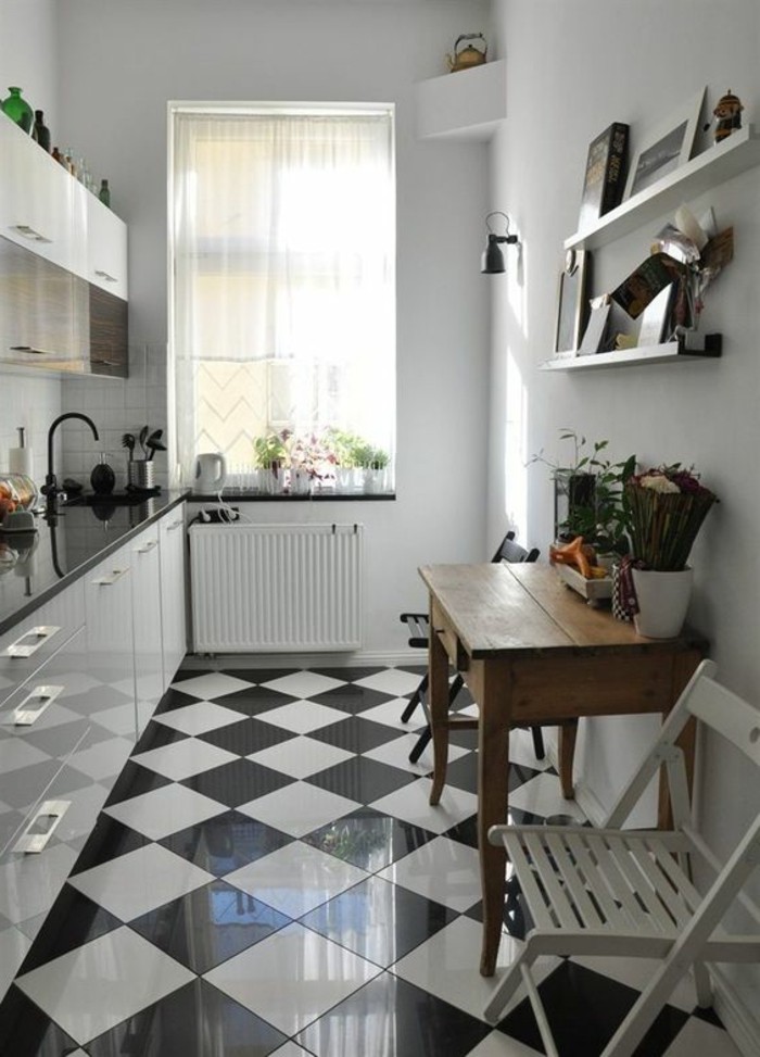 Carrelage blanc damier