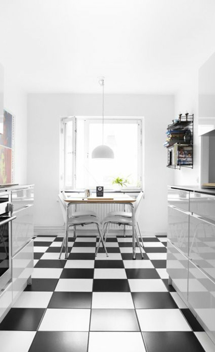 Carrelage noir et blanc cuisine